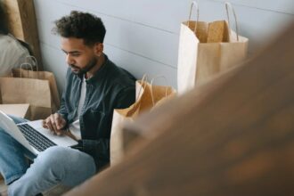 w h, tags: black consumers - images.pexels.com
