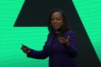 Video Screenshot, tags: black - Youtube